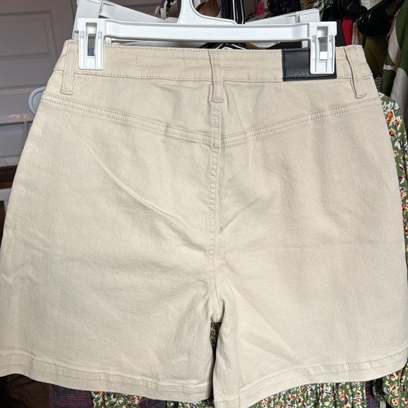 NWT BCBGeneration relaxed trouser shorts bundle Sz 7 - Picture 11 of 12